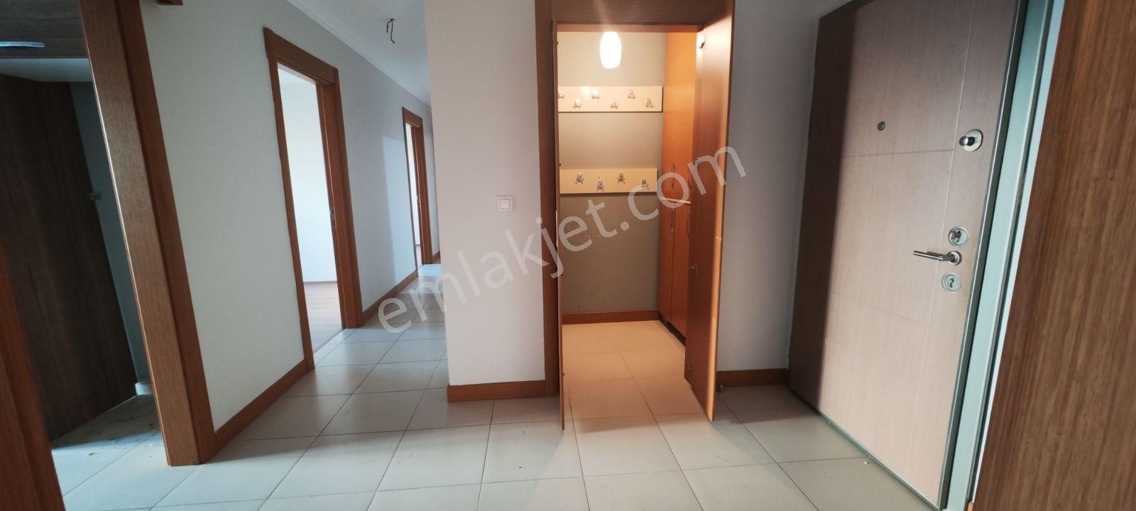 Adnan Kahveci'de Life City Suites Sitesin'de 3+1 Kiralık Daire - Görsel 8