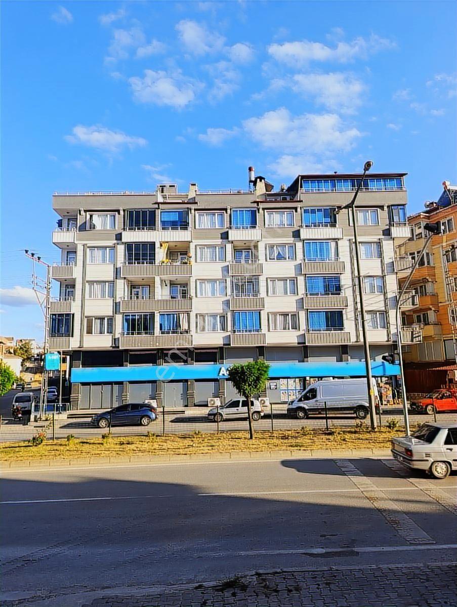 Kurumsal Firma Kiracılı 3 Katlı 500m² Satılık Dükkan - Görsel 12