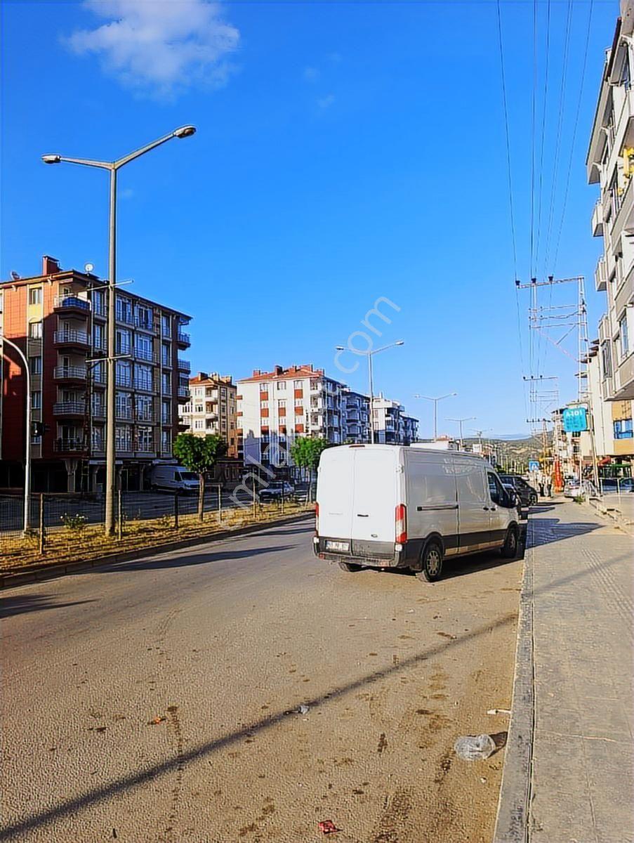 Kurumsal Firma Kiracılı 3 Katlı 500m² Satılık Dükkan - Görsel 5