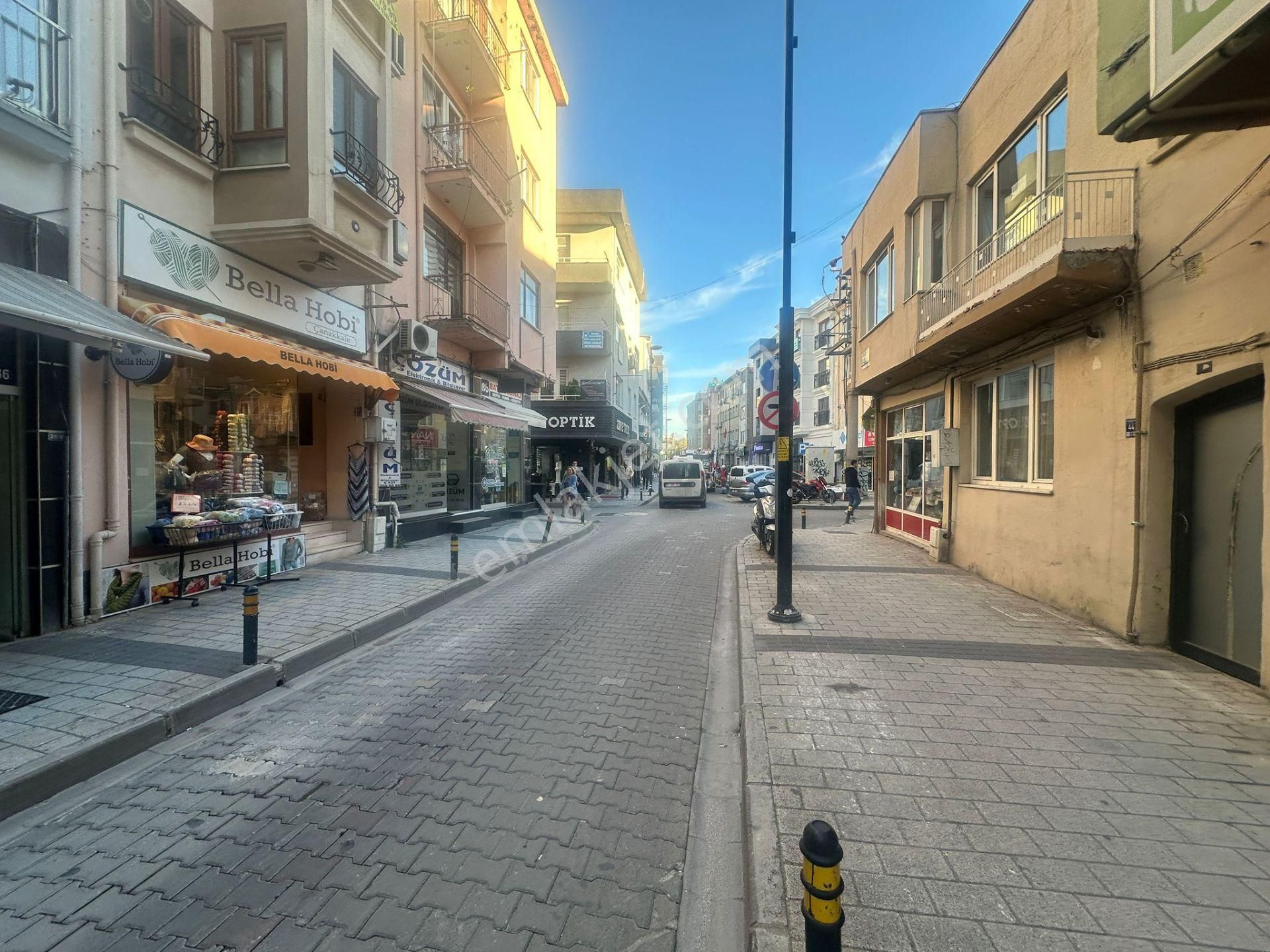 Çanakkale Merkez Çarşıda 2+1 Satılık Daire - Görsel 22