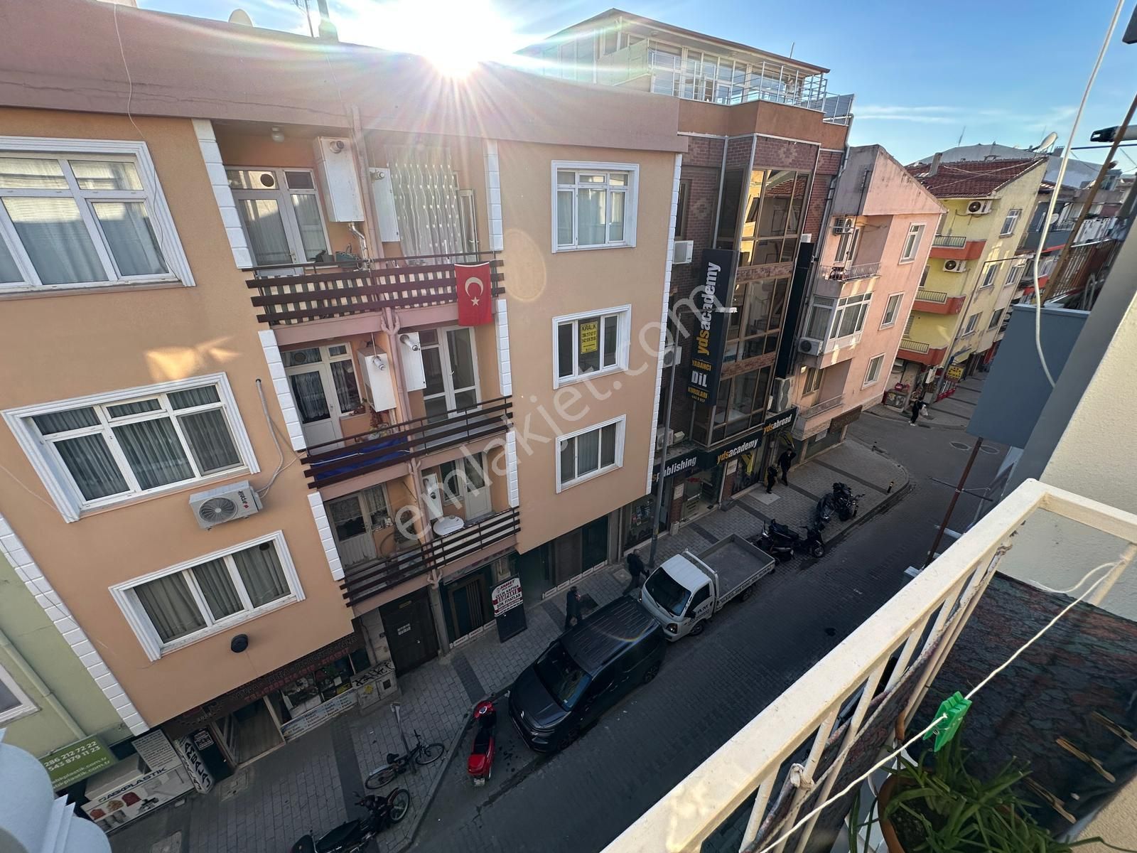 Çanakkale Merkez Çarşıda 2+1 Satılık Daire - Görsel 11