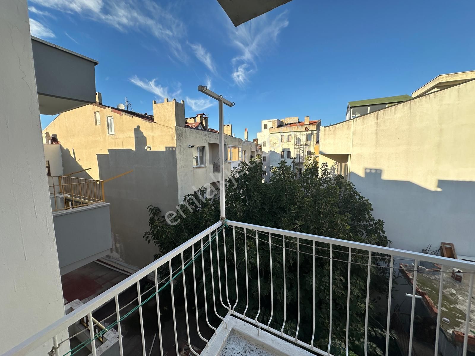 Çanakkale Merkez Çarşıda 2+1 Satılık Daire - Görsel 8