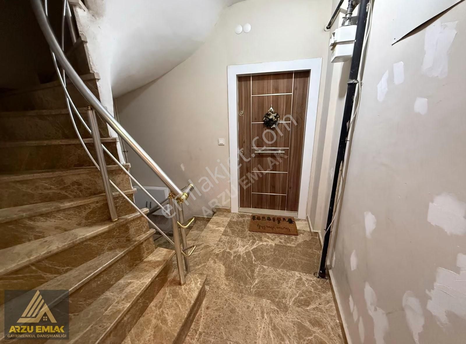 Arzu Emlaktan Satılık 75.yıl Mah. 6 Yaşında Asansörlü 2+1 Daire - Görsel 4