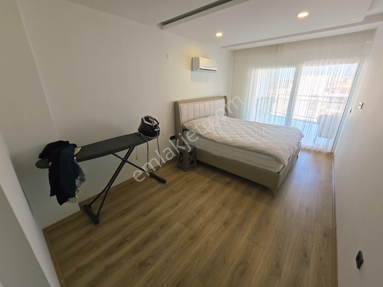 Aclass'dan Kuşadasında Satılık-manzara-güvenlik-havuz-peyzaj-kapalı Otopark-yeni-doğalgazlı-lüx 3+1 - Görsel 14