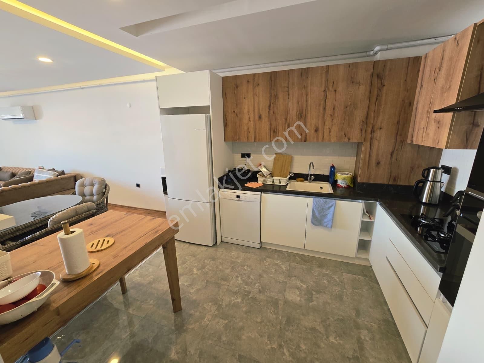 Aclass'dan Kuşadasında Satılık-manzara-güvenlik-havuz-peyzaj-kapalı Otopark-yeni-doğalgazlı-lüx 3+1 - Görsel 21