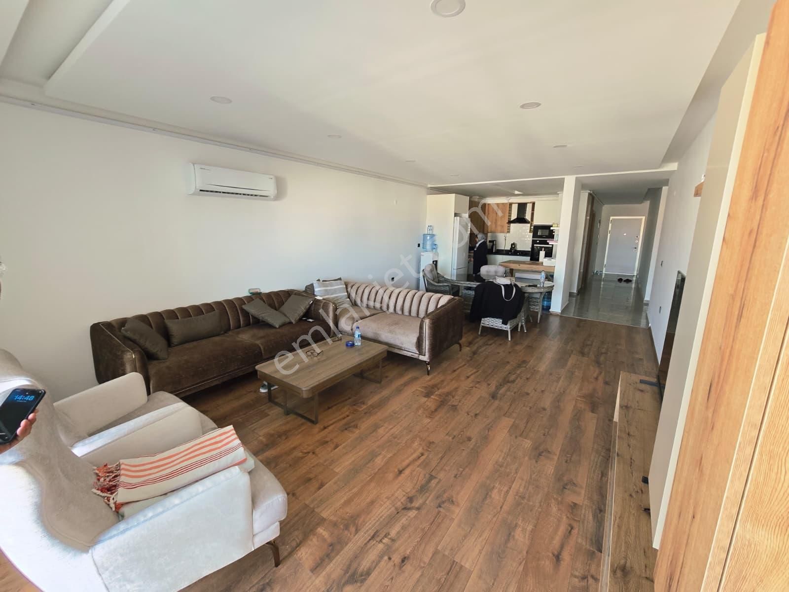 Aclass'dan Kuşadasında Satılık-manzara-güvenlik-havuz-peyzaj-kapalı Otopark-yeni-doğalgazlı-lüx 3+1 - Görsel 6