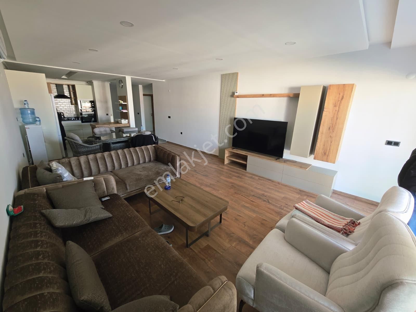 Aclass'dan Kuşadasında Satılık-manzara-güvenlik-havuz-peyzaj-kapalı Otopark-yeni-doğalgazlı-lüx 3+1 - Görsel 7