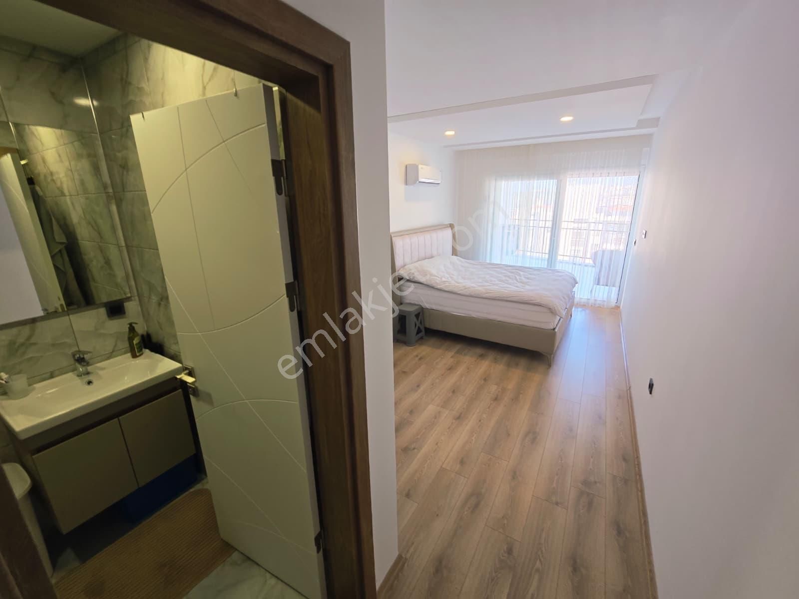 Aclass'dan Kuşadasında Satılık-manzara-güvenlik-havuz-peyzaj-kapalı Otopark-yeni-doğalgazlı-lüx 3+1 - Görsel 10