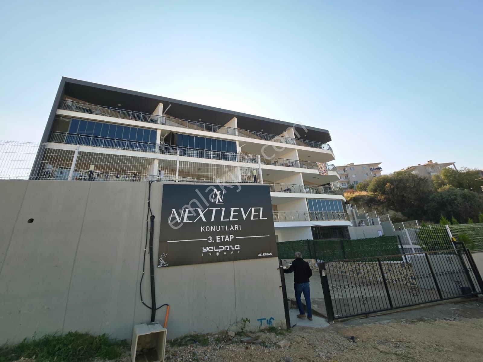 Aclass'dan Kuşadasında Satılık-manzara-güvenlik-havuz-peyzaj-kapalı Otopark-yeni-doğalgazlı-lüx 3+1 - Görsel 5