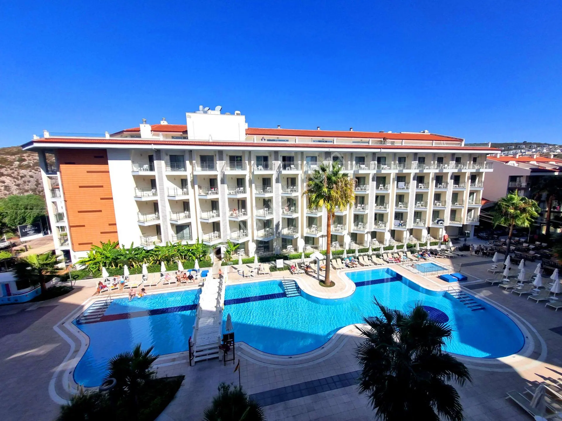 Ramada Suıts'te Kıralık Eşyalı Daire - Görsel 3