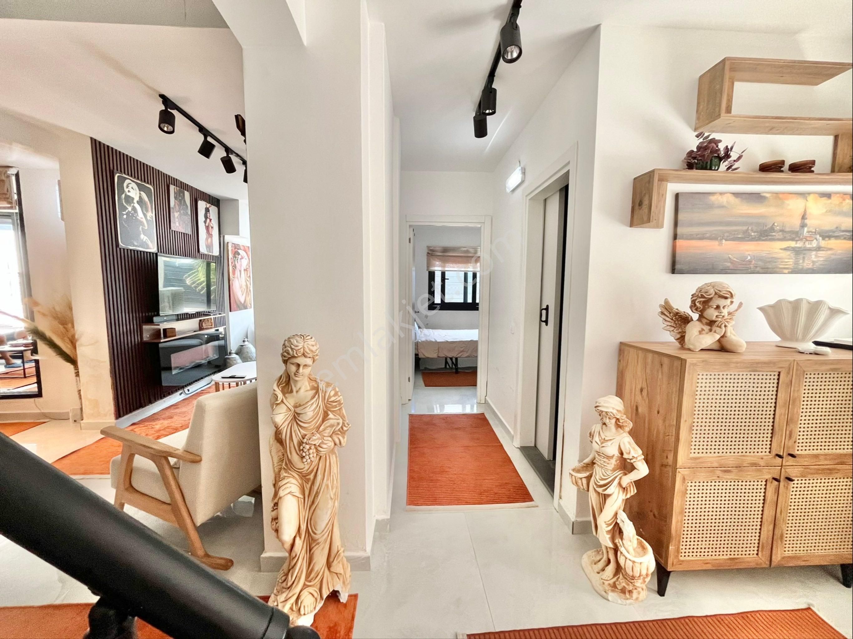 Bodrum Bagla`da Deniz Manzaralı 3+1 Triplex Villa - Görsel 21