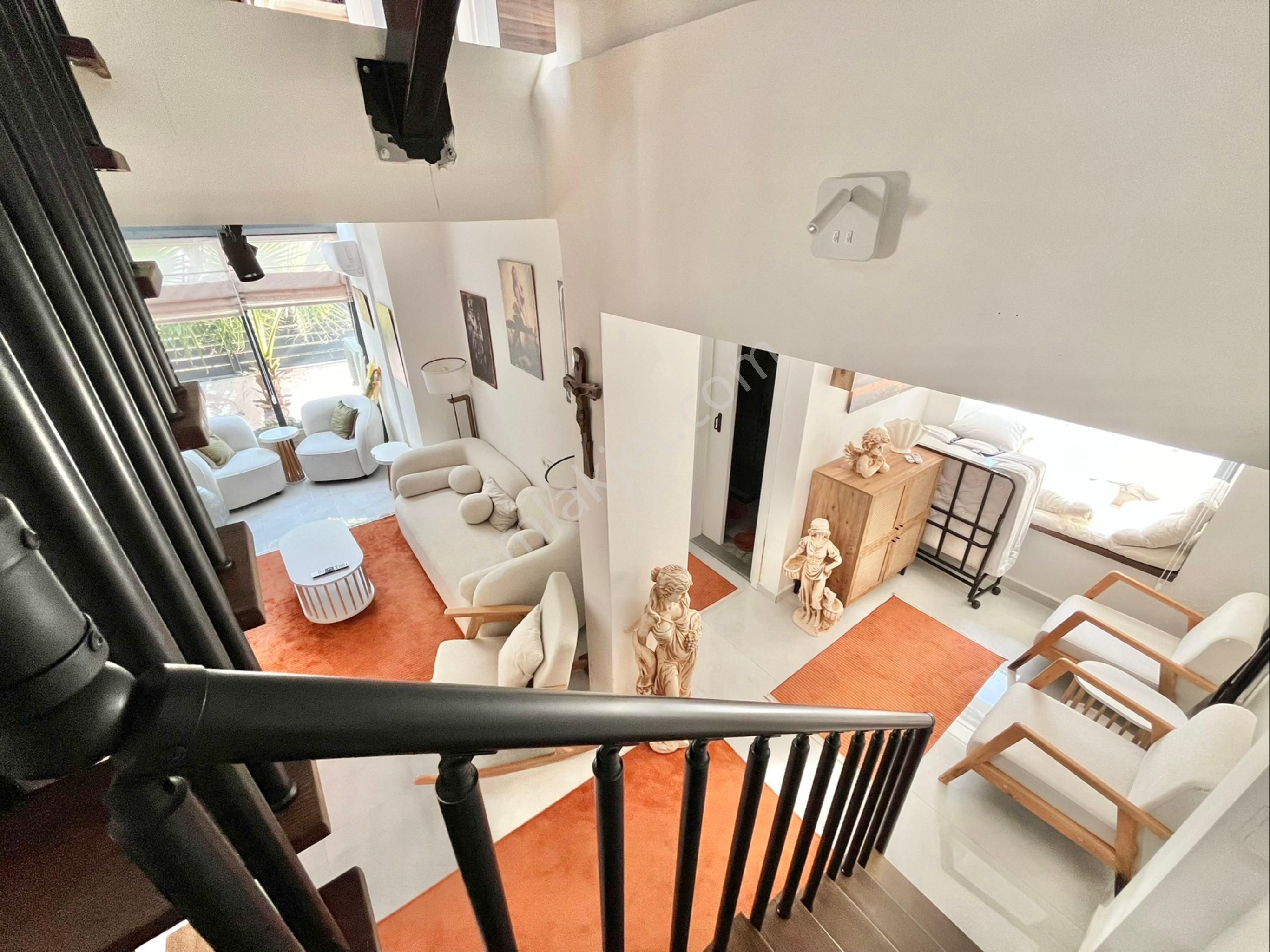 Bodrum Bagla`da Deniz Manzaralı 3+1 Triplex Villa - Görsel 22