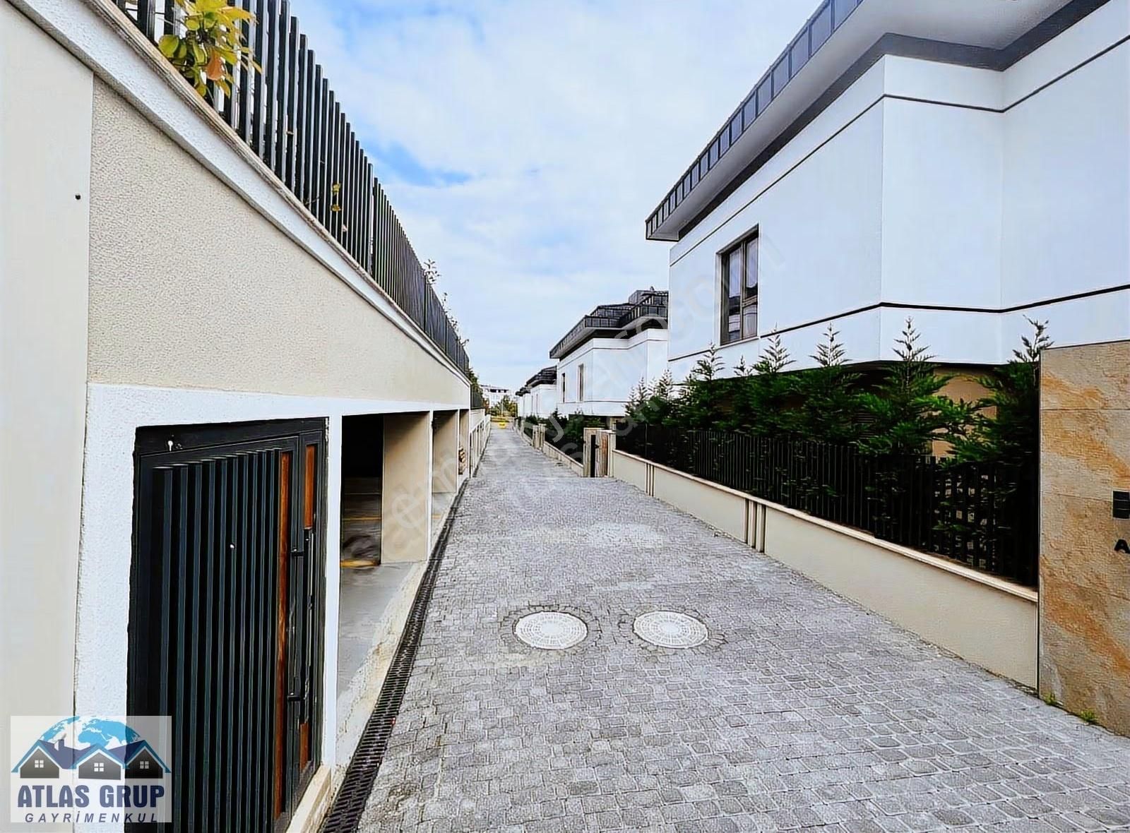 Beylikdüzü Kavaklı Da Lotus Site İçerisinde Müstakil Villalar !! - Görsel 4