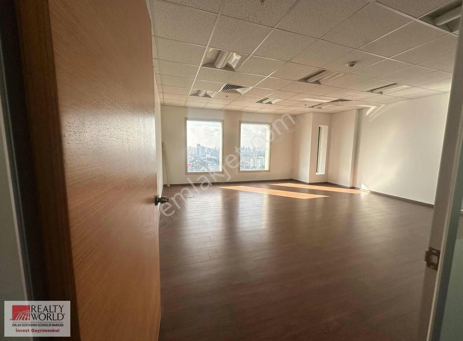 Tekstilkent Koza Plaza Yüksek Katta Masrafsız Satılık Ofis - Görsel 8