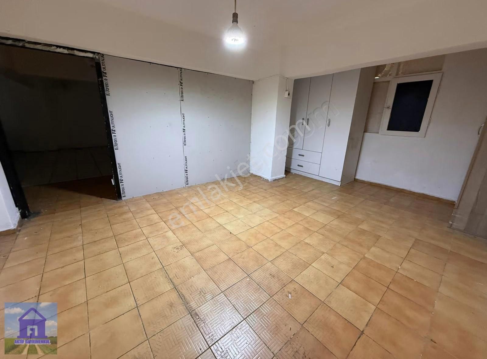 Şirinevlerde Asma Katlı Merkezi Konumda Kiralık Dükkan - Görsel 26