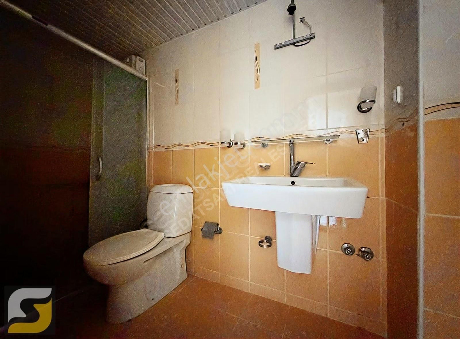 Şekerhane Mah Yayla Yolunda Kiralık 3+1 Ayrı Mutfak Eşyalı Daire - Görsel 5