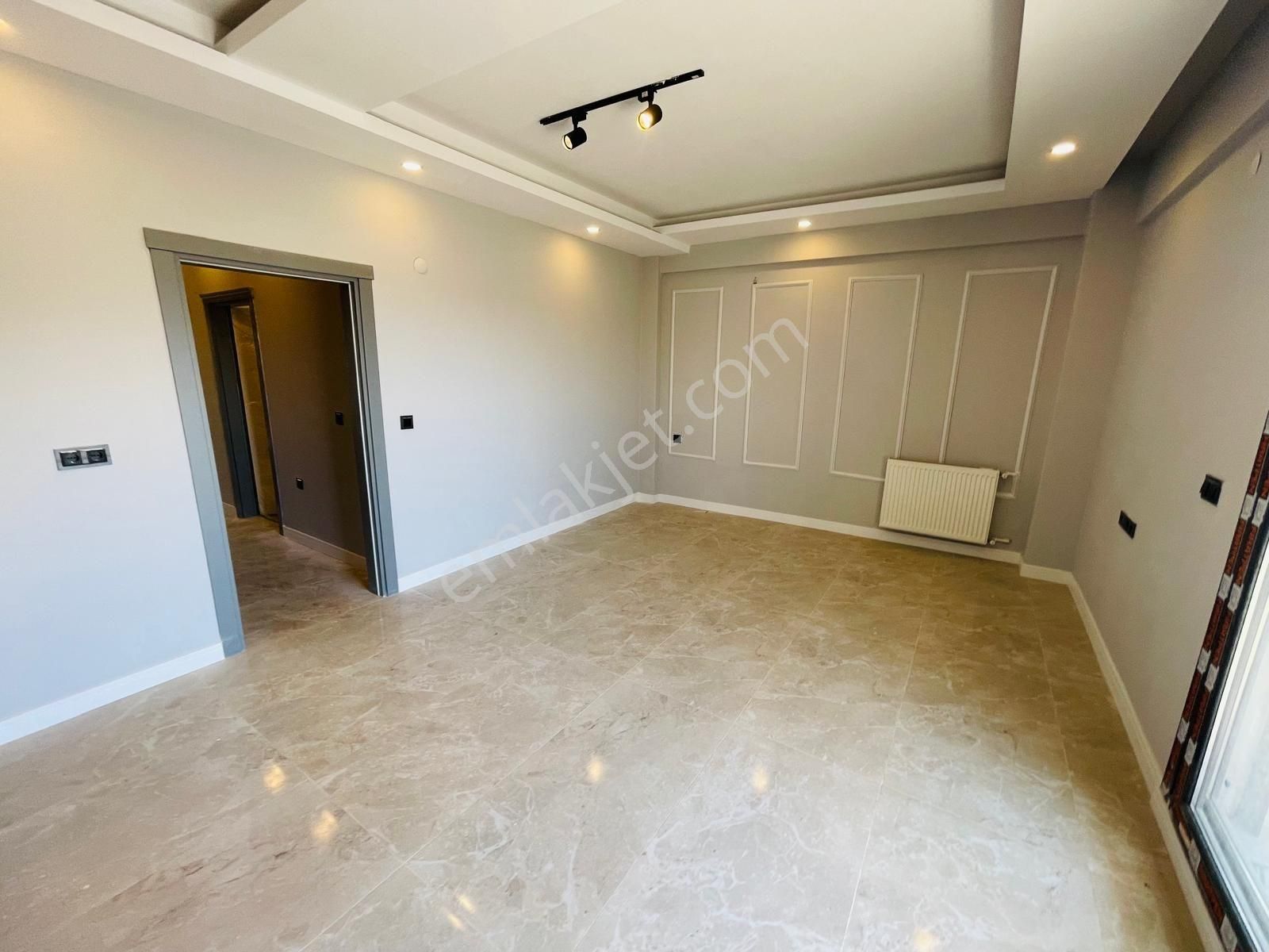 Kuşadası Otogar Arkası Çift Banyolu Satılık 2+1 Daire - Görsel 10