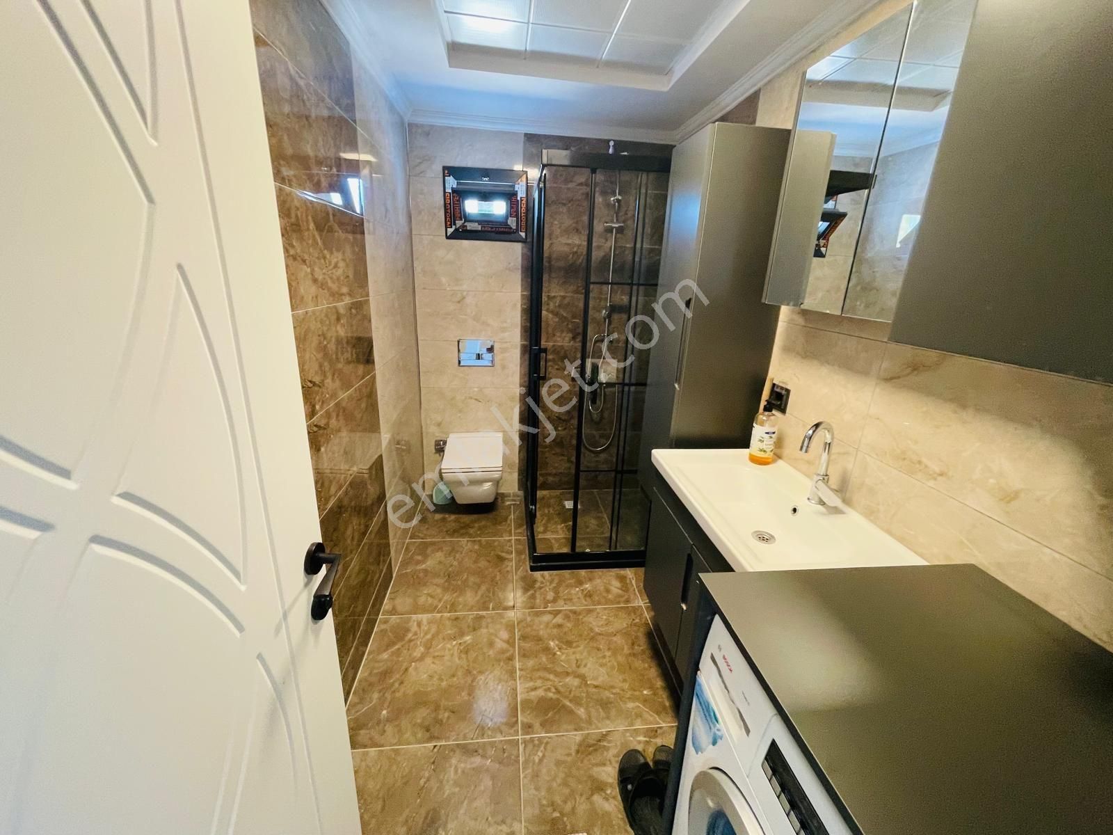 Kuşadası Otogar Arkası Çift Banyolu Satılık 2+1 Daire - Görsel 19