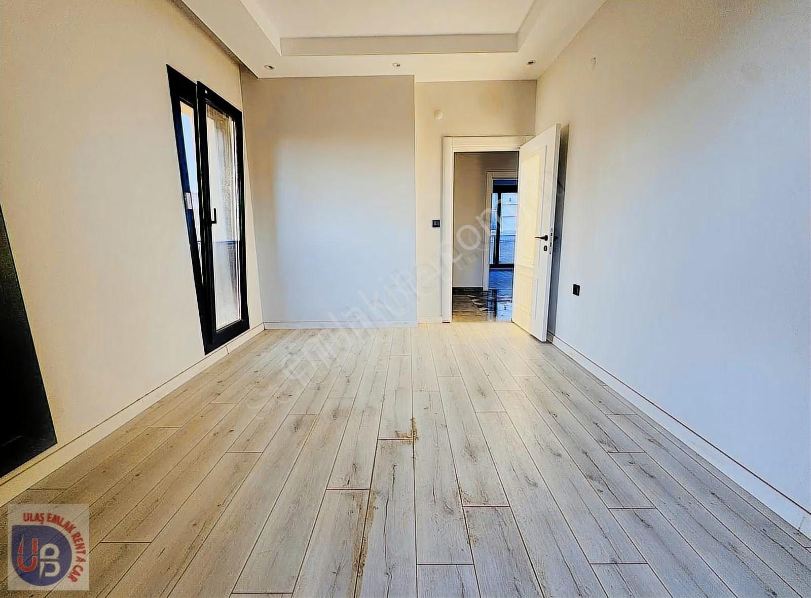 Didim Efeler Mahallesi'nde 4 + 1 Triplex Deniz Manzaralı Villa - Görsel 18