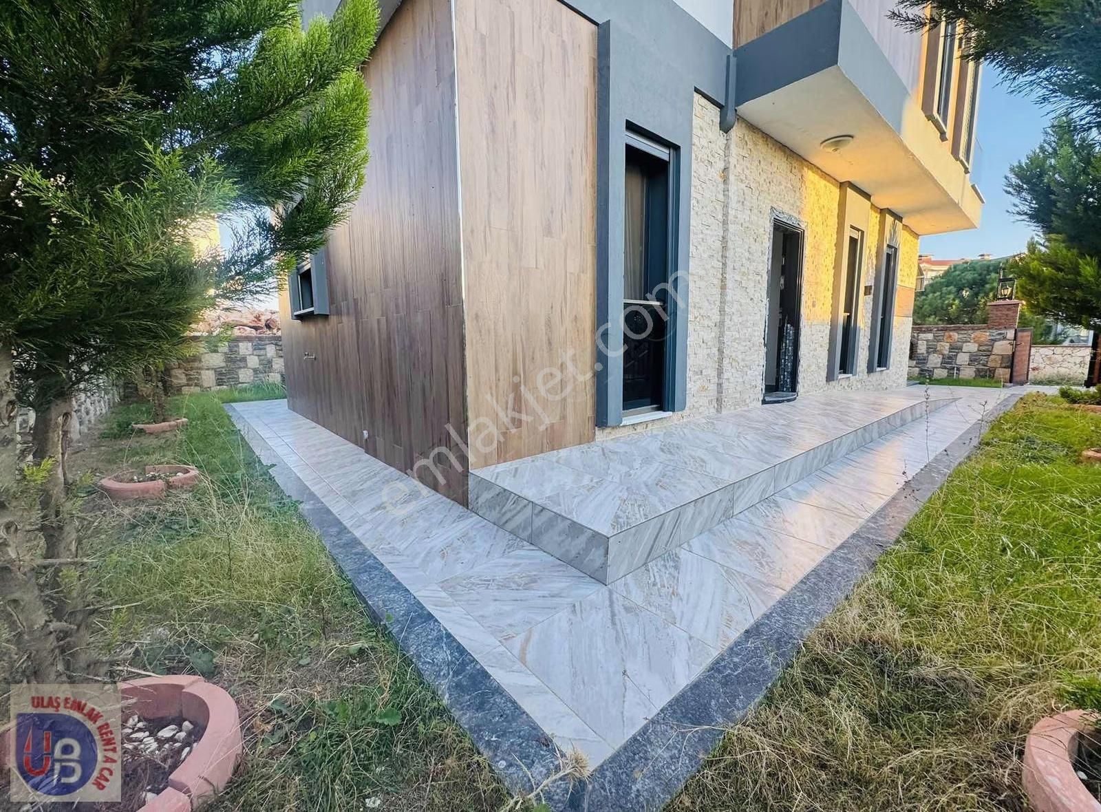 Didim Efeler Mahallesi'nde 4 + 1 Triplex Deniz Manzaralı Villa - Görsel 6