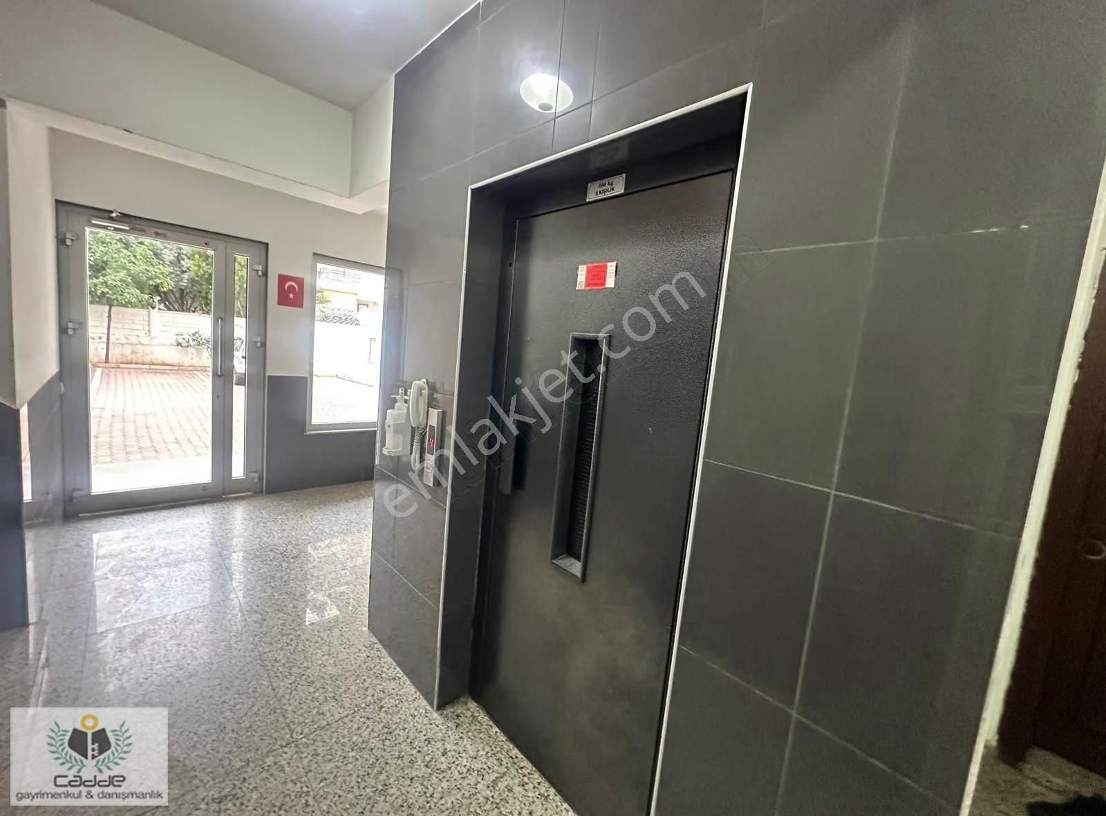 Öğretmenlerevi Mahallesinde 2+1 Giriş Kat Site İçinde Kiralık - Görsel 2