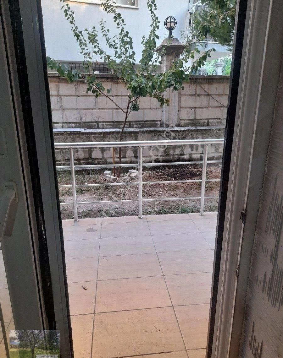 Asmalı Evlerin Altında Eskiyol Üstünde Satilik 1+1 Bahçe Kati Apart - Görsel 4