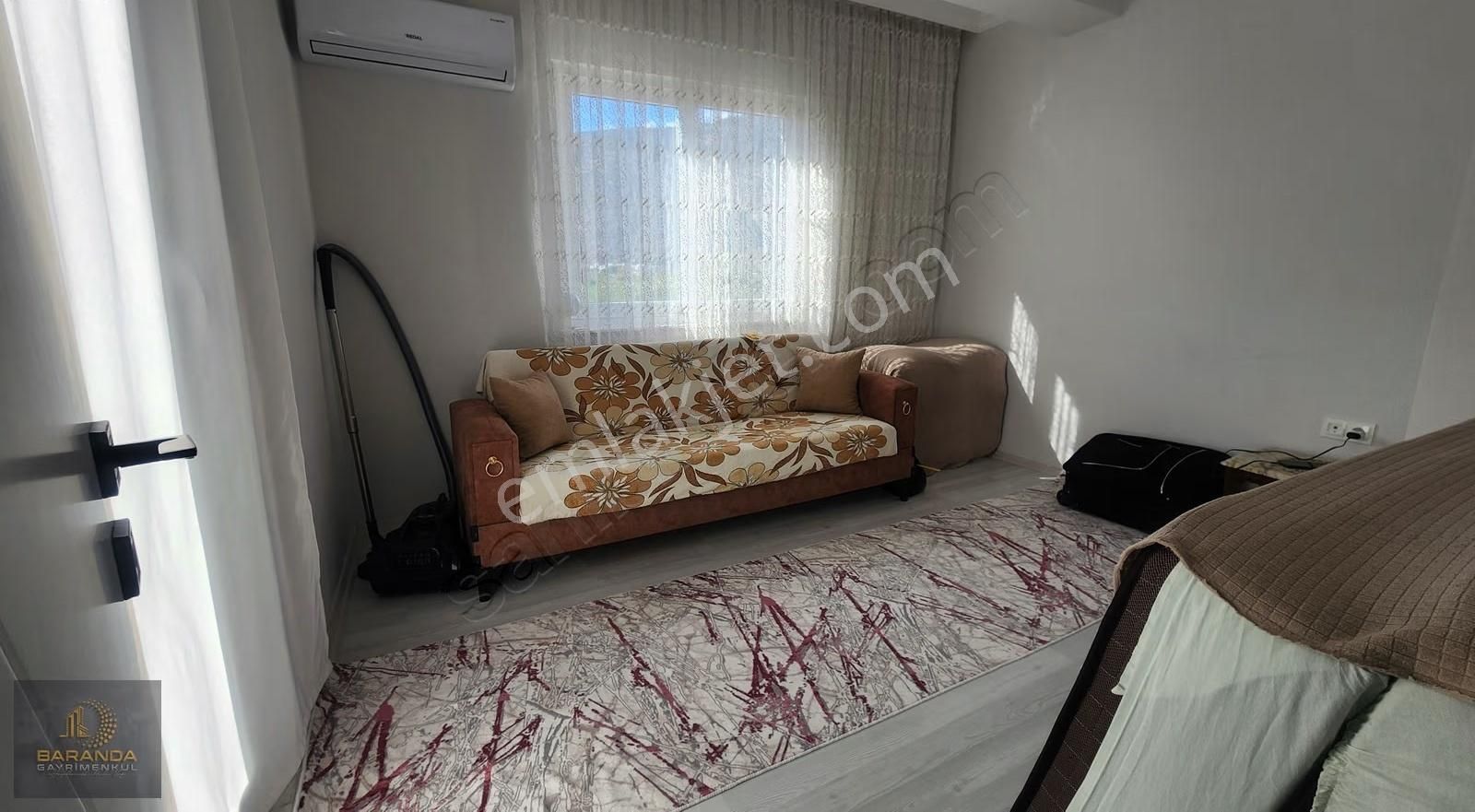 Finike Kum Mahallesinde İskanlı Satılık 1+1 Daire - Görsel 3