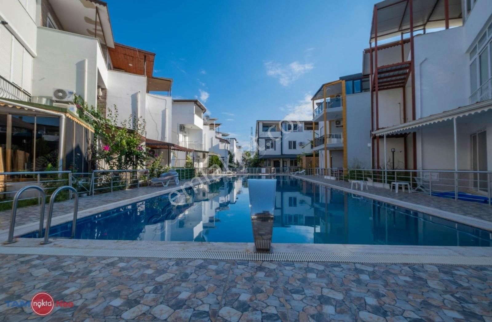 Kemerağzı Oteller Bölgesi 4+1 Eşyalı Kiralık Tripleks