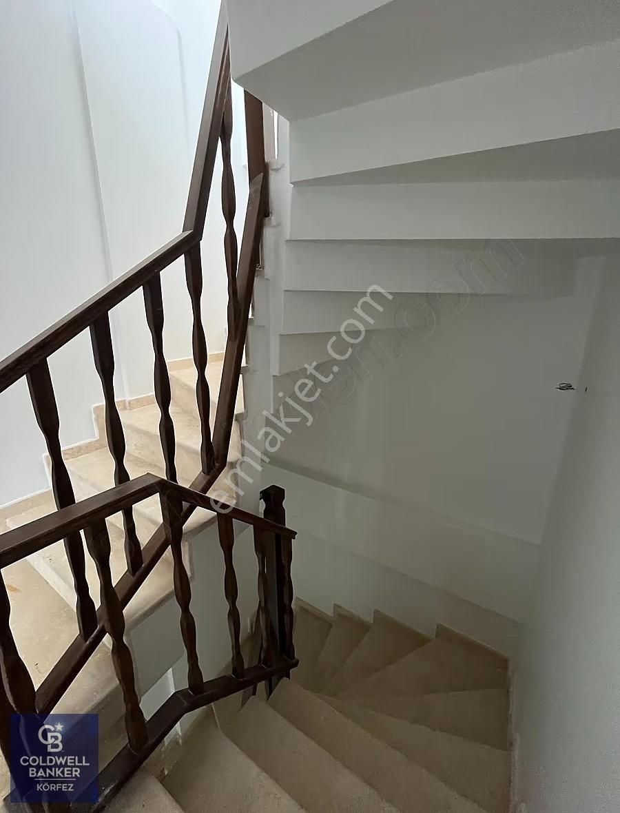 Güre'de Denize 500 Mt 238 M² Arsa İçinde 3 Katlı Müstakil Villa - Görsel 12