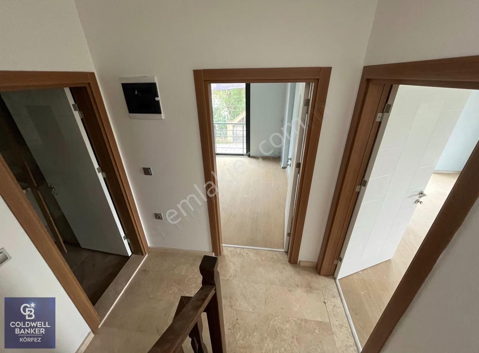 Güre'de Denize 500 Mt 238 M² Arsa İçinde 3 Katlı Müstakil Villa - Görsel 7