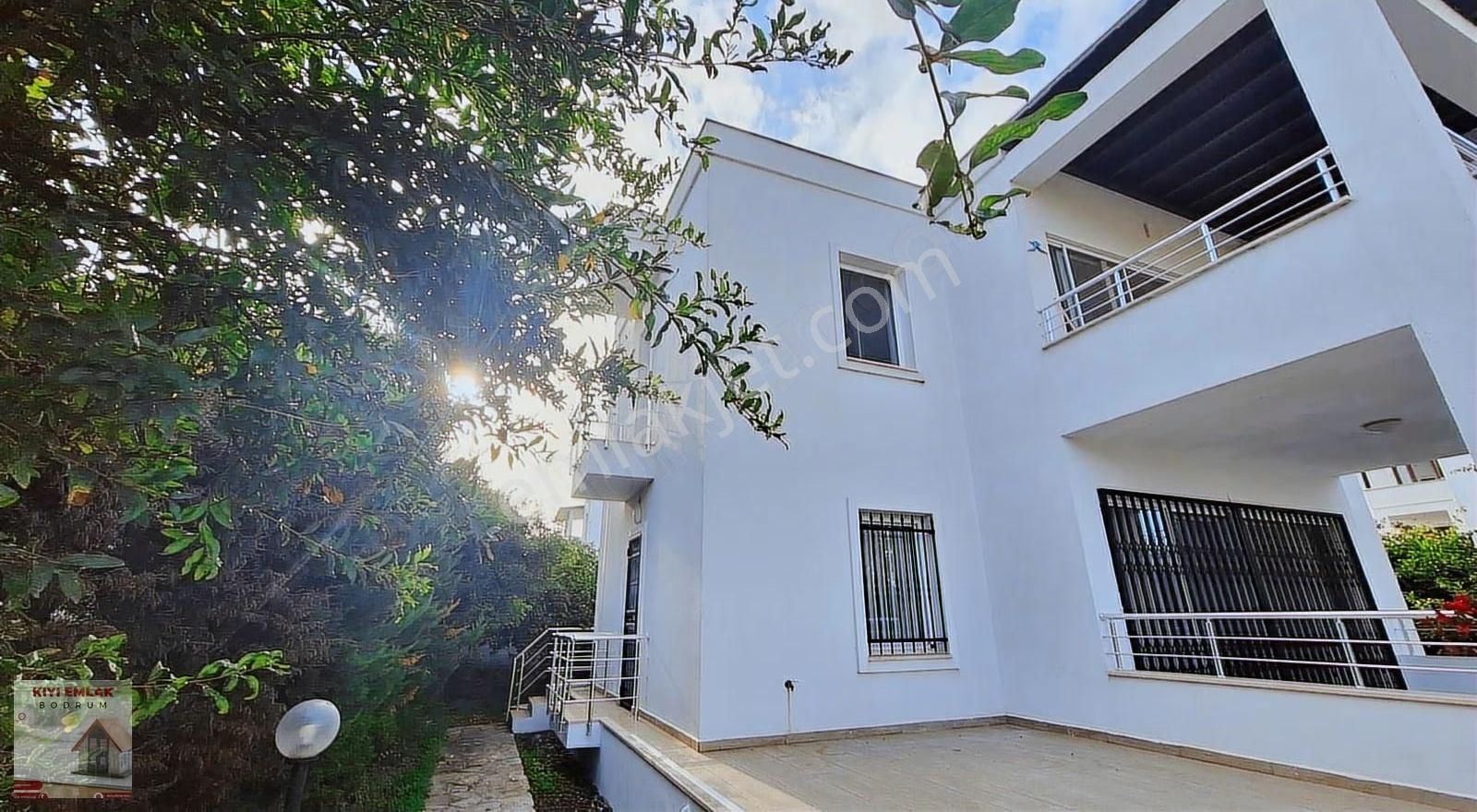 Kıyı Emlak'tan Turgutreis Bahçelievler Ebeveyn Banyolu Üst Kat - Görsel 6