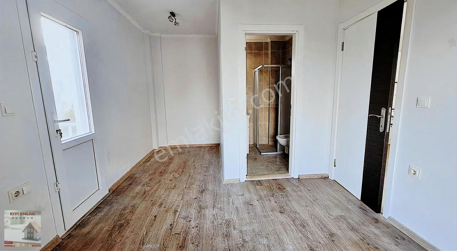 Kıyı Emlak'tan Turgutreis Bahçelievler Ebeveyn Banyolu Üst Kat - Görsel 14