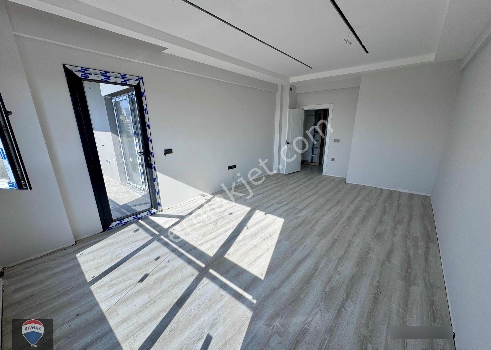 Yenicamii Mahallesi Yeni Yaşam Sitesinde Sıfır 3+1 Modern Daire - Görsel 10