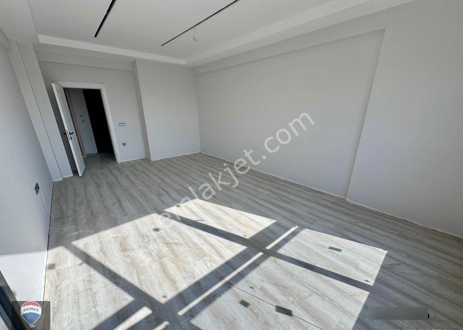 Yenicamii Mahallesi Yeni Yaşam Sitesinde Sıfır 3+1 Modern Daire - Görsel 8