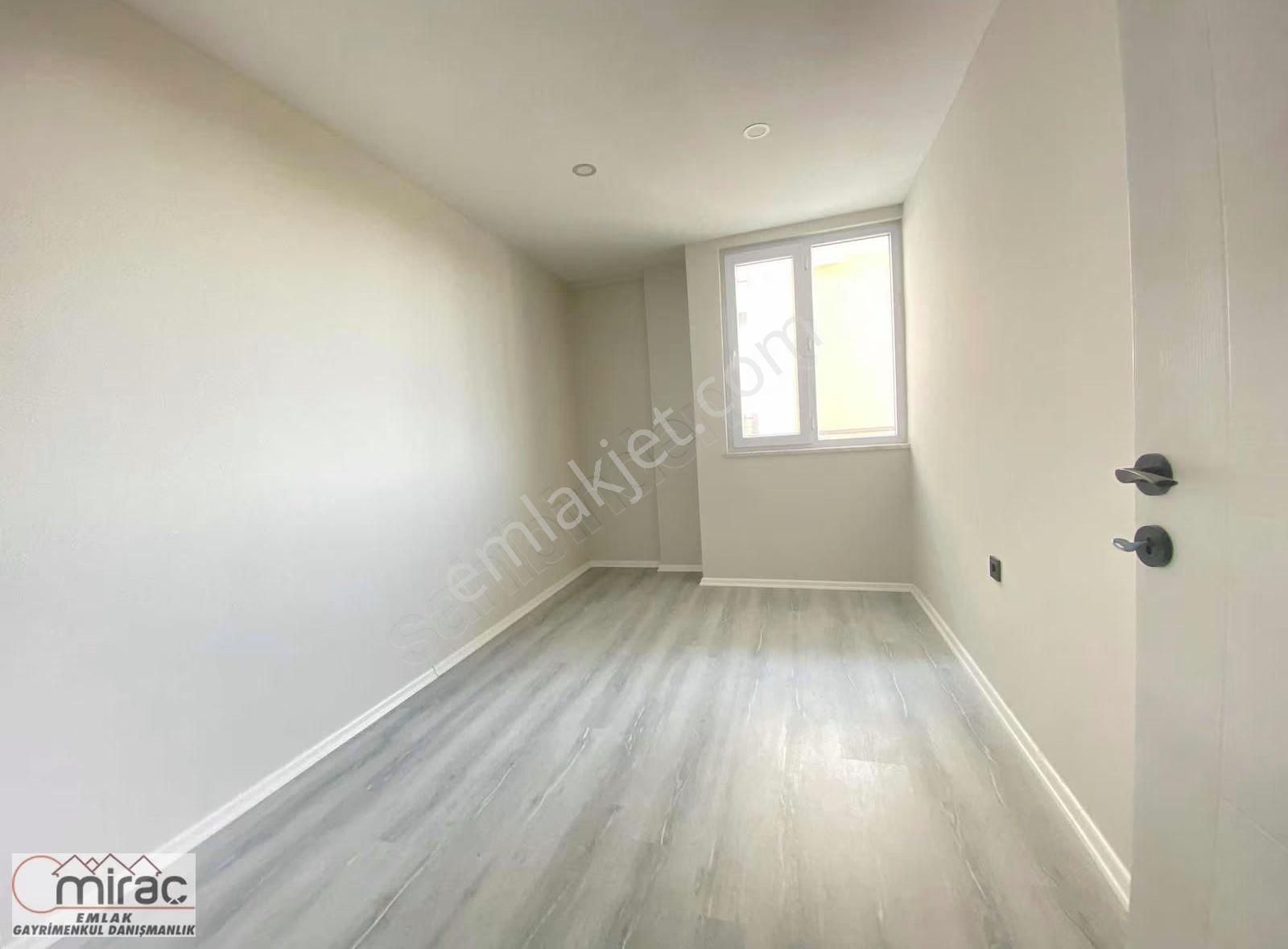 Lüks Site İçerisinde Havuzlu Ara Kat 3+1 Geniş Ve Ferah Daire - Görsel 19