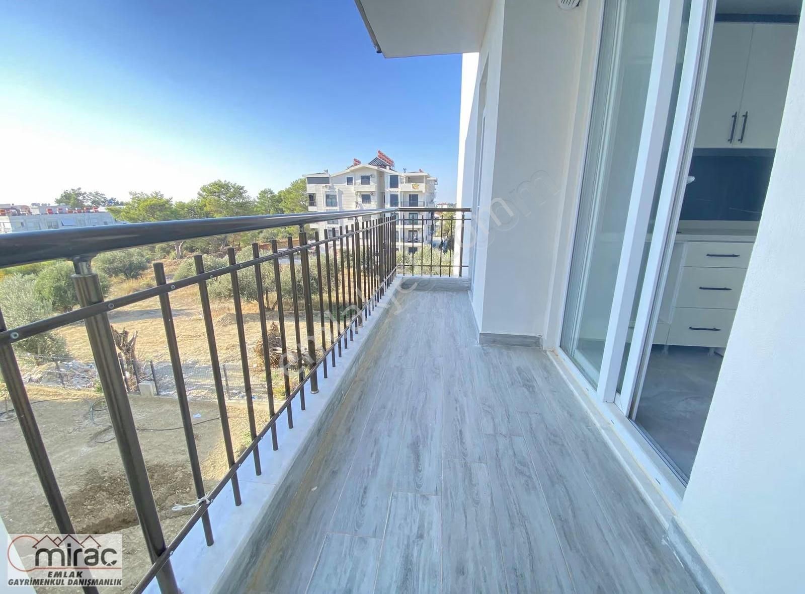 Lüks Site İçerisinde Havuzlu Ara Kat 3+1 Geniş Ve Ferah Daire - Görsel 16