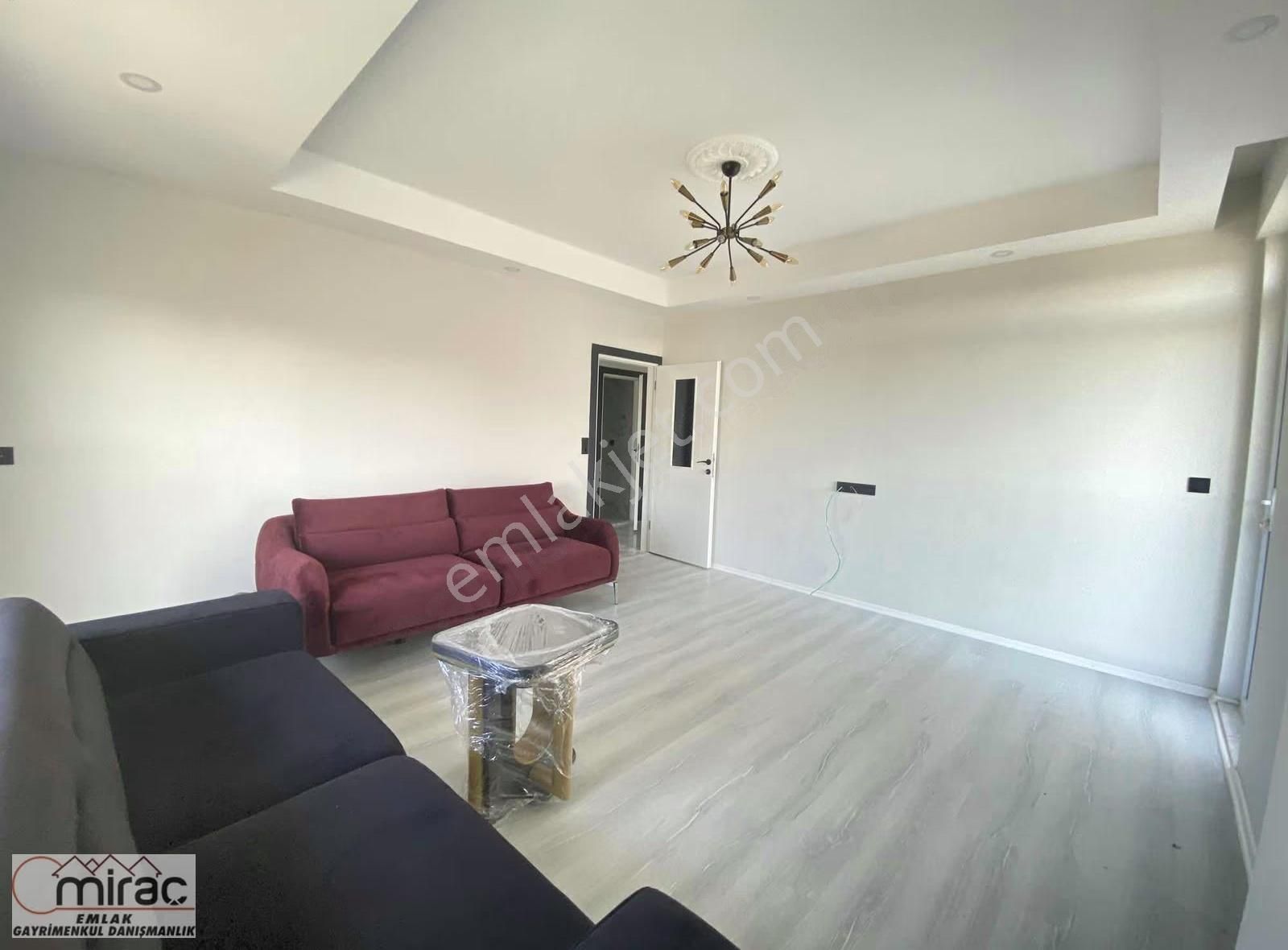 Lüks Site İçerisinde Havuzlu Ara Kat 3+1 Geniş Ve Ferah Daire - Görsel 14