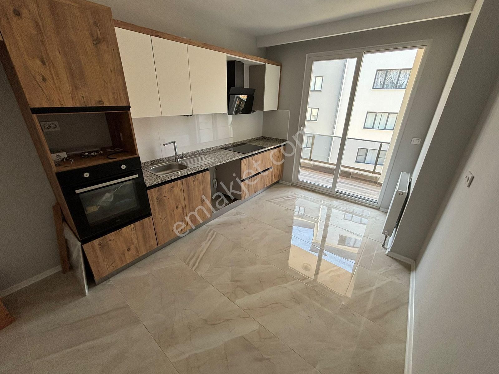 ▇ Varyant'tan Kadıköy Nova'da Avm Yakın 3+1 Site İçinde Geniş Daire ▇ - Görsel 3