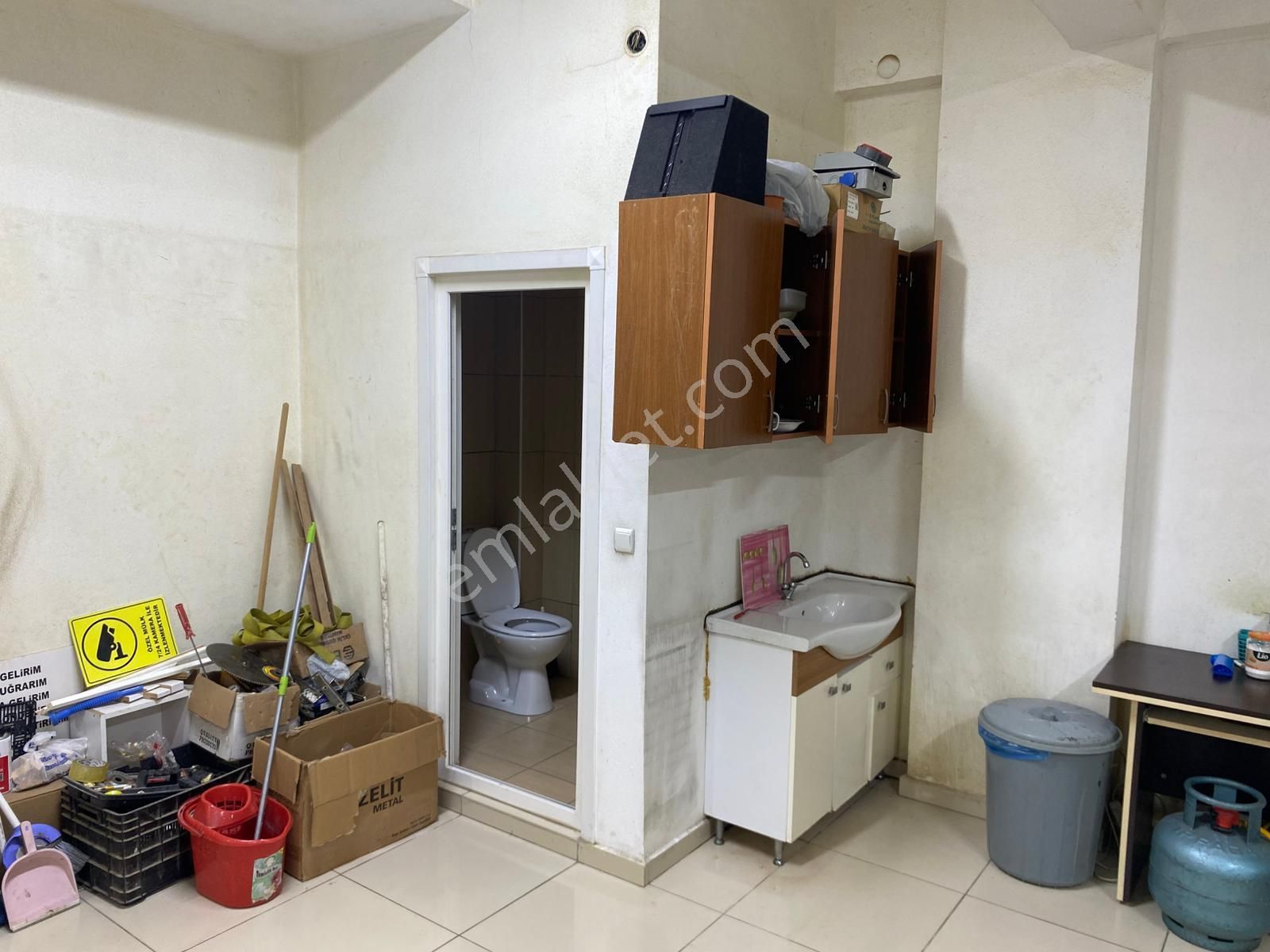 Karasu Merkezde Komple Malzemeli Yüksek Cirolu İşletmeye Hazır Devren Satılık - Görsel 26