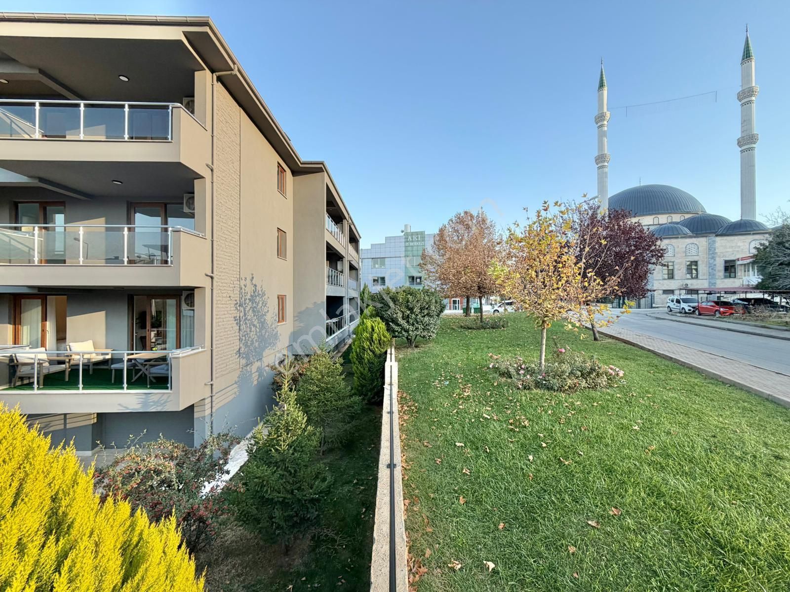 Servergazi Hastane Yakını Satılık Yatırıma Uygun Yüksek Kira Getirili Daireler