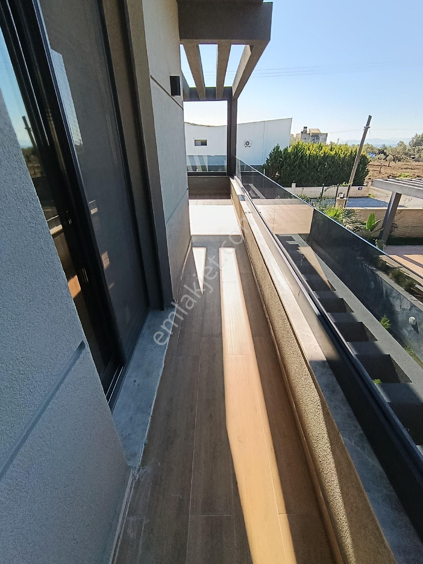 Acil! Kuşadası’nın En Prestijli Konumunda Havuzlu Akıllı Villa – Kaçırılmayacak Fırsat - Görsel 26