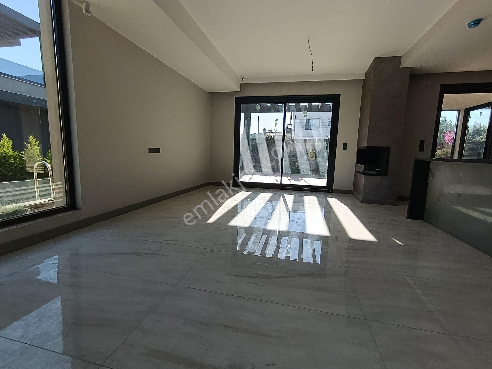 Acil! Kuşadası’nın En Prestijli Konumunda Havuzlu Akıllı Villa – Kaçırılmayacak Fırsat - Görsel 18