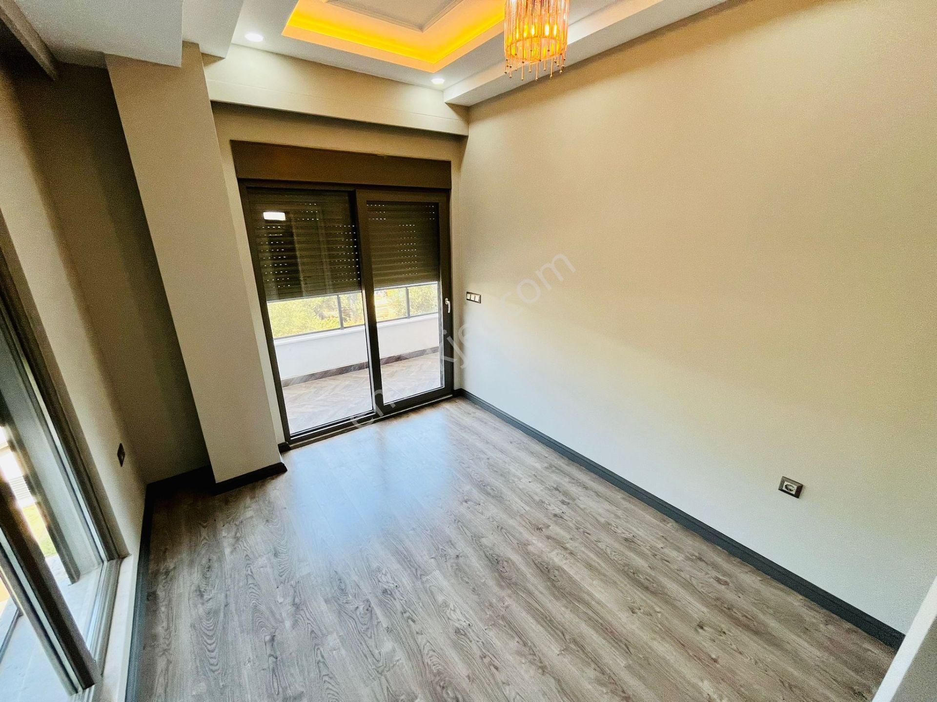Yükselden Gürede 400 M2 Arsada Tam Bağımsız Havuzlu 6+1 Villa - Görsel 30
