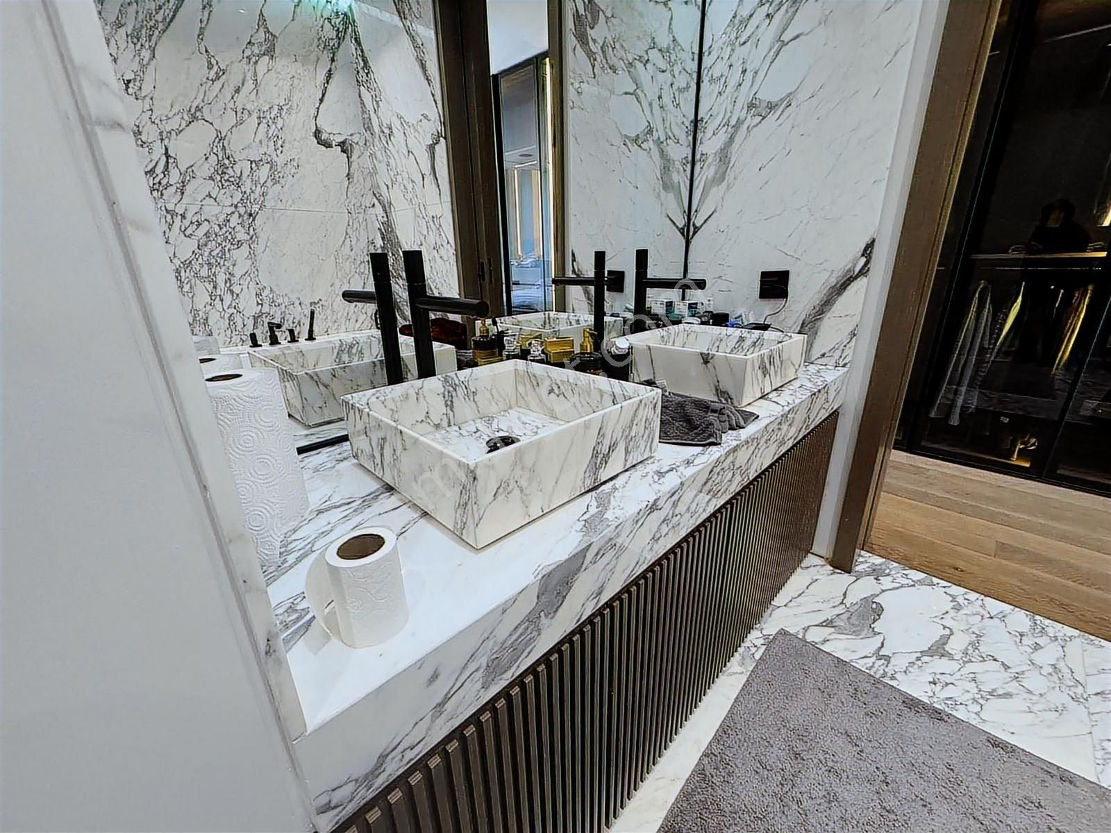 Tapulu-riva Düşler Vadisinde Özel Tasarım 4+1 Satılık Villa - Görsel 26