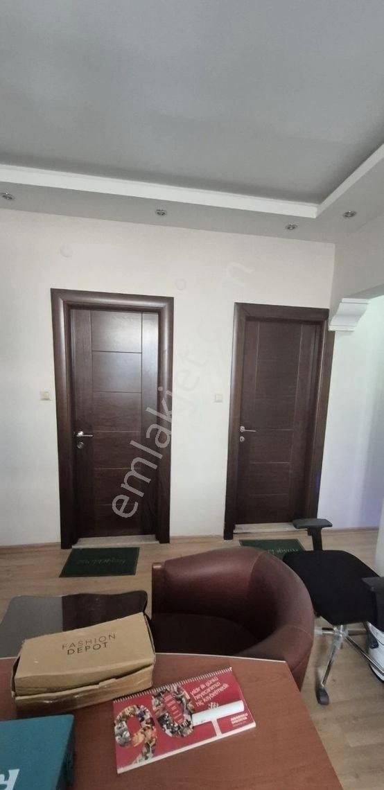 Buca İnkilap Mah//şirinyer Ziraat Bankası Yanı//cadde Üzerinde //2+1//mütahit Ofisi//eşyalı Satılık - Görsel 13