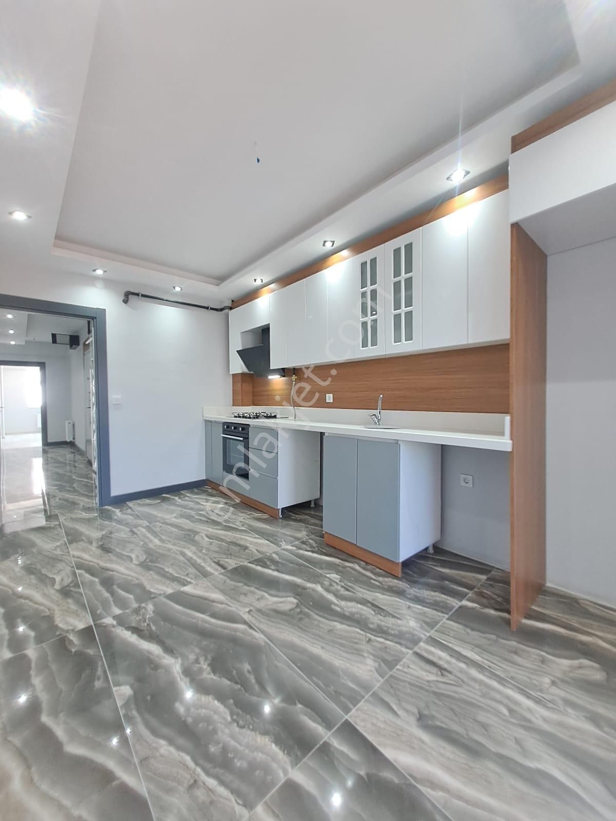 🎏takas İmkanlı 🎃 Satılık 3+1 Daire 🎡 128 M² • 1.kat 🏗️ Kaloriferli • (d60)