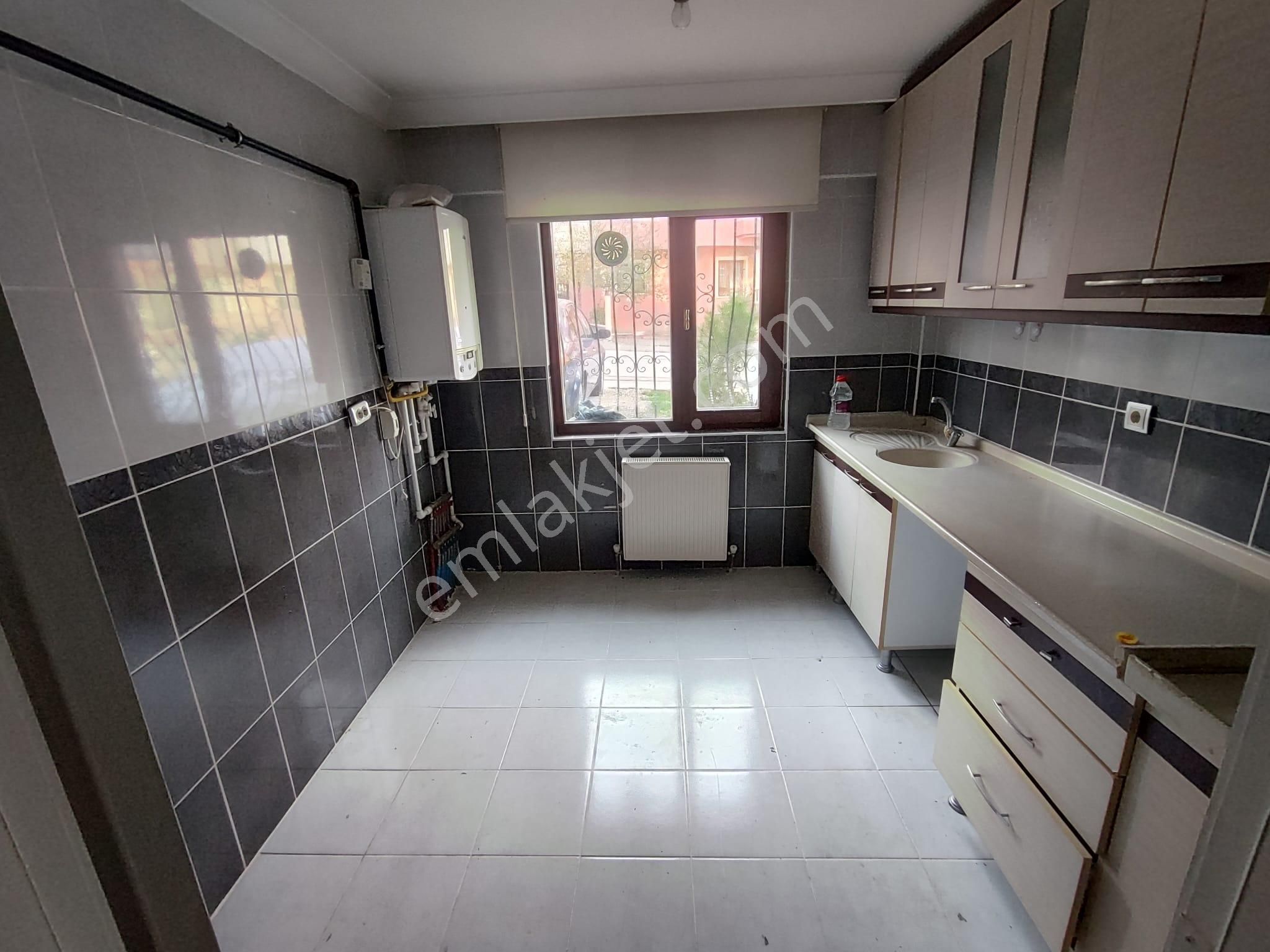 Altındağ - Karapürçek Mahallesi Eyüp Cami Yakınında 3+1 Satılık Fırsat Dairesi !!! - Görsel 4