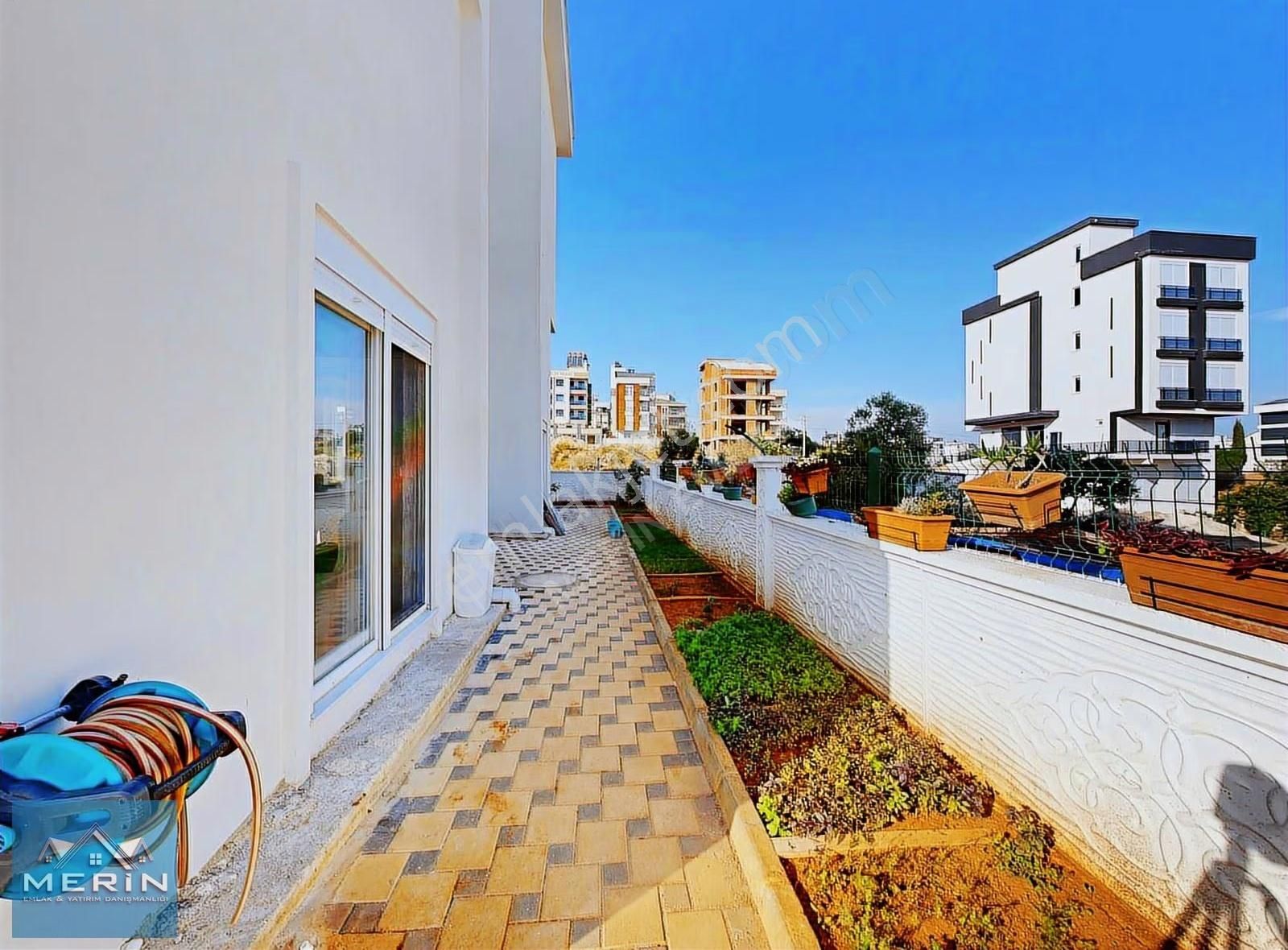 Bahçe Ve Otoparkı Kendine Ait 4+1 Özel Yapım Bahçe Dubleks - Görsel 18