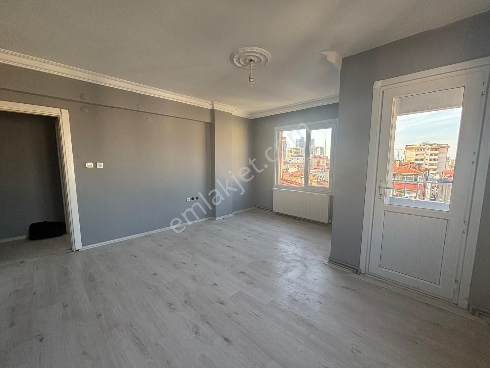 Kartal Topselvi'de Oldukça Geniş Kullanışlı Satılık 3+1 Dairemiz - Görsel 2