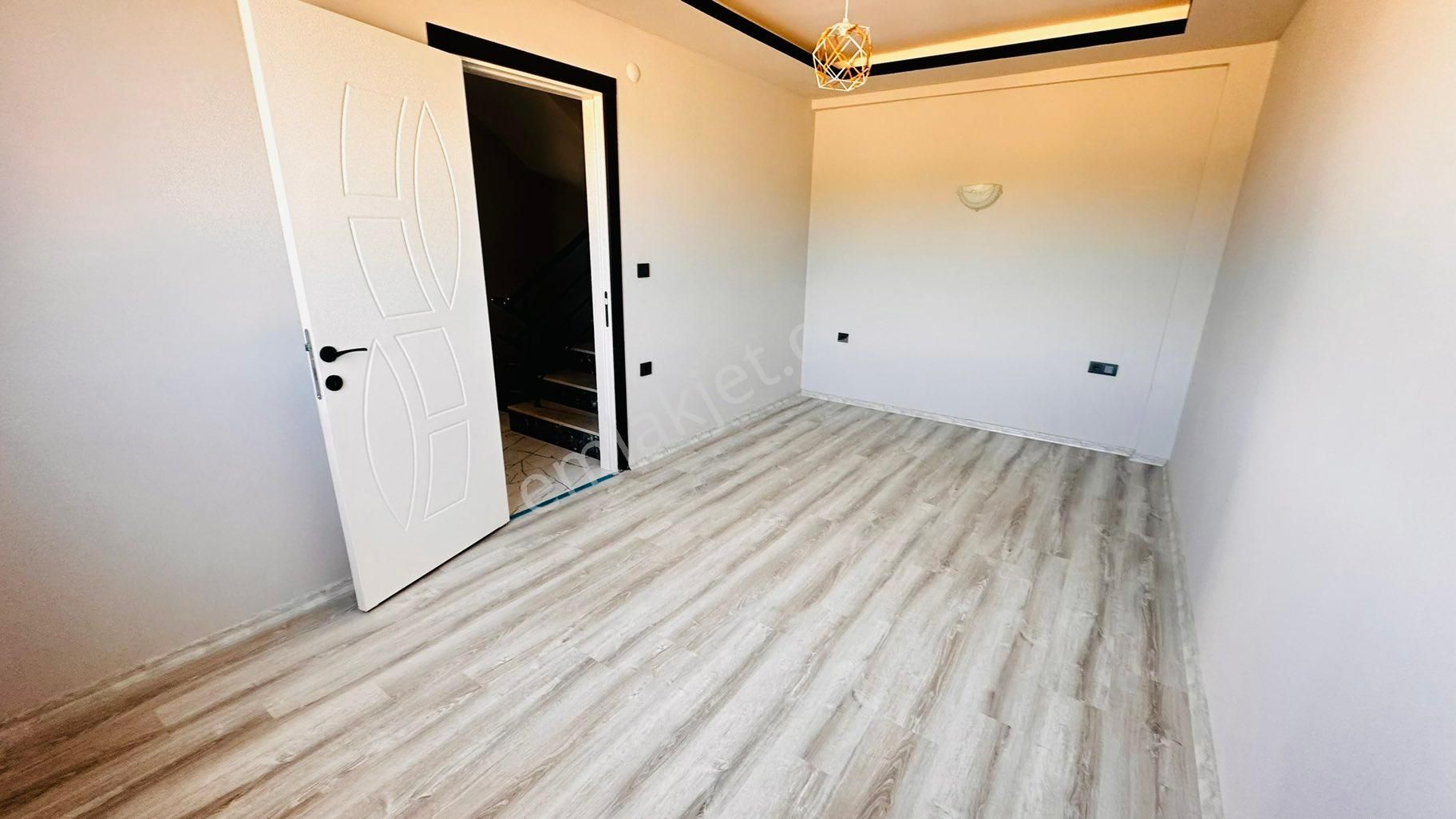 Plaja 450 Mt. 5+1 Villa - Görsel 8